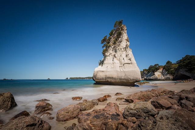 146 Whitianga, Cathedral Cove, Hoho Rots.jpg